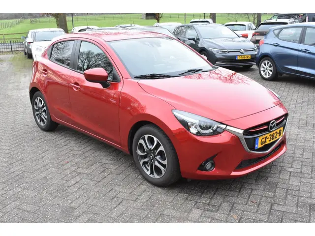 Mazda 2 1.5 Skyactiv-G GT-M 2015 Benzine 33
