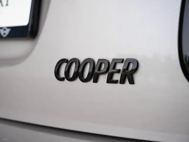 MINI 5-Deurs Cooper Aut. 2022 Benzine 18