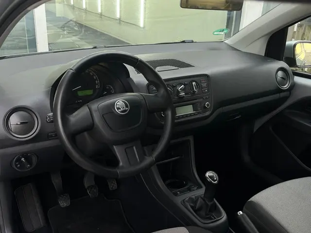 Škoda Citigo 1.0 Greentech Tour 2013 Benzine 13