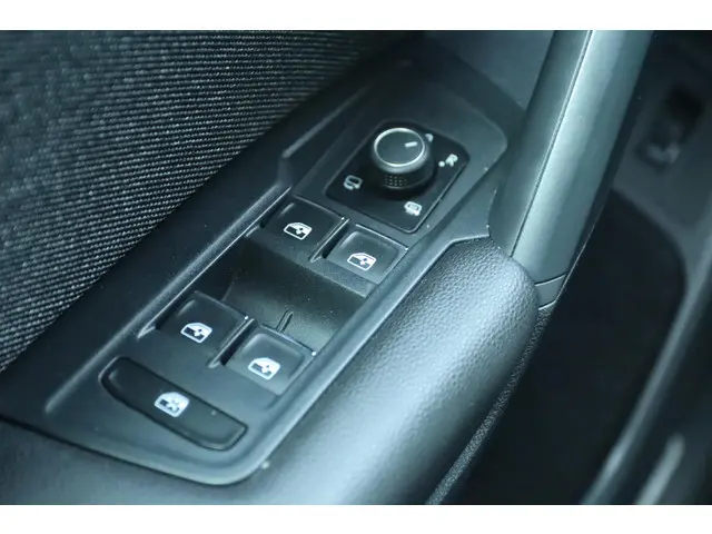 SEAT Tarraco 1.5 TSI XCELLENCE 7-PERS 2019 Benzine 21