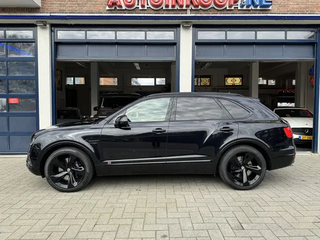 Bentley Bentayga 6.0 W12 FIRST BLACK EDITION 2016 Benzine 5