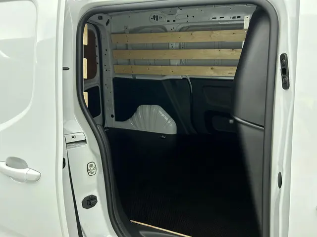 Peugeot Partner 1.5 BlueHDi 100PK L1 2024 Diesel 15