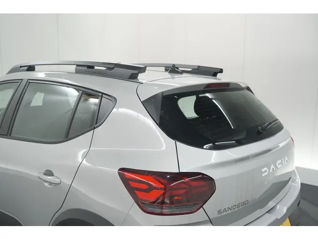Dacia Sandero Stepway TCe 90 Expression 2024 Benzine 23