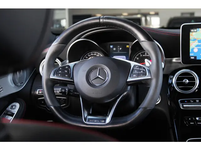 Mercedes-Benz GLC AMG 43 4MATIC 2017 Benzine 36