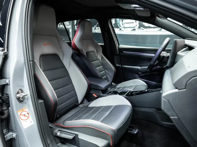 Volkswagen Golf 2.0 TSI GTI Clubsport 2024 Benzine 21