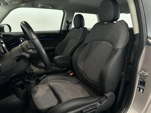 MINI Cooper Mini 1.5 Camden Edition 2023 Benzine 7