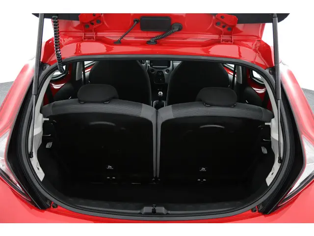 Toyota Aygo 1.0 VVT-i x-play 2021 Benzine 23