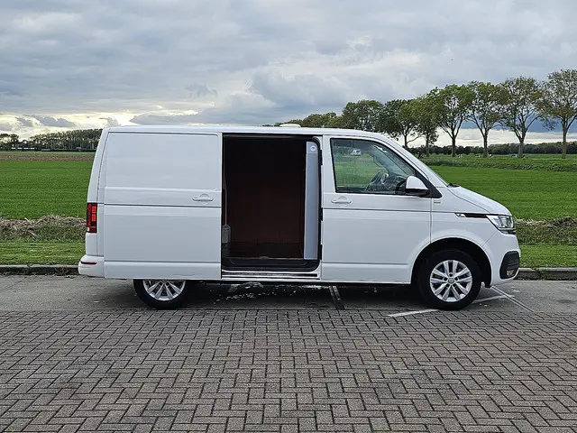 Volkswagen Transporter 2.0 TDI 2020 Diesel 13