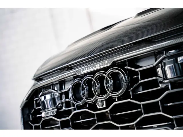 Audi RSQ8 Mansory MTM 2022 Benzine 32