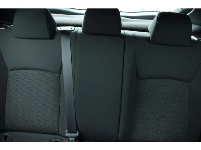 Toyota C-HR 1.8 Hybrid Dynamic 2019 Hybride Benzine 29