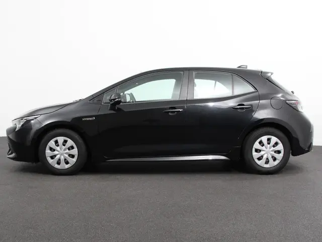 Toyota Corolla 1.8 Hybrid Comfort 2021 Hybride Benzine 7