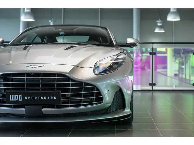 Aston Martin DB12 4.0 V8 2024 Benzine 8