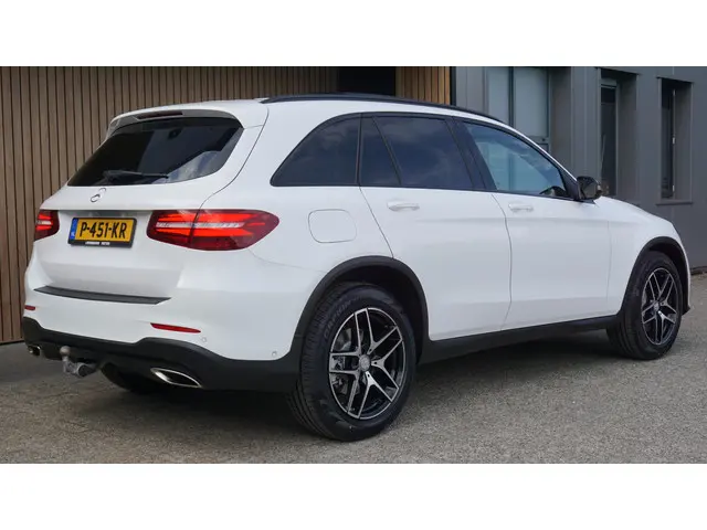 Mercedes-Benz GLC 250 211pk 4MATIC AMG-Line 2015 Benzine 5