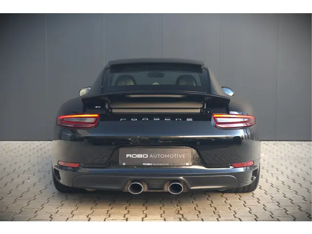 Porsche 911 3.0 Carrera 2018 Benzine 19