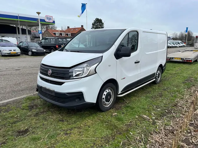 Fiat Talento 1.6 MJ L1H1 MOTORSCHADE 2017 Diesel 1