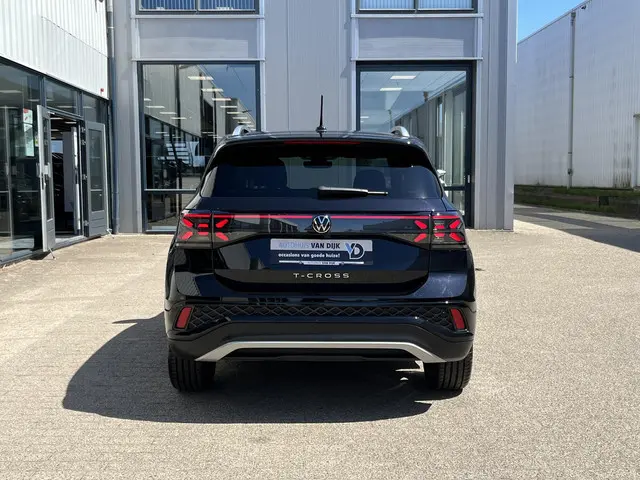 Volkswagen T-Cross 1.0 TSI R-Line Business 2024 Benzine 51