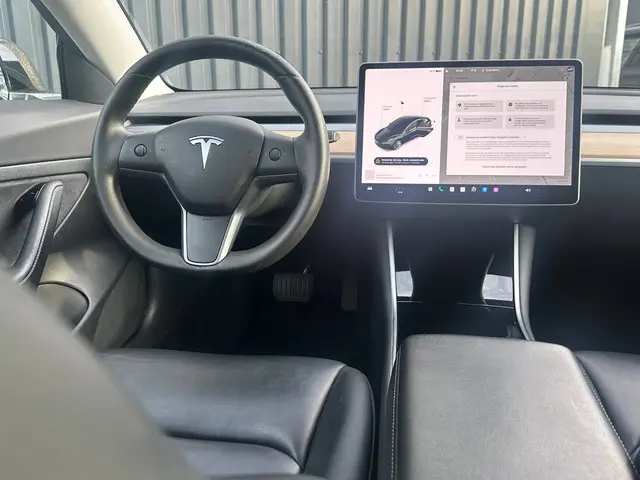 Tesla Model 3 Standard RWD Plus 60 kWh 2020 Elektrisch 20