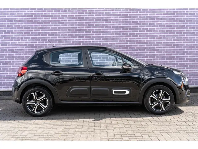 Citroën C3 1.2 PureTech Business 2022 Benzine 6