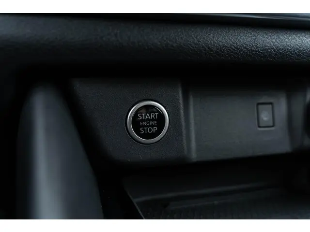 Nissan QASHQAI 1.3 MHEV N-Connecta 2022 Benzine 26