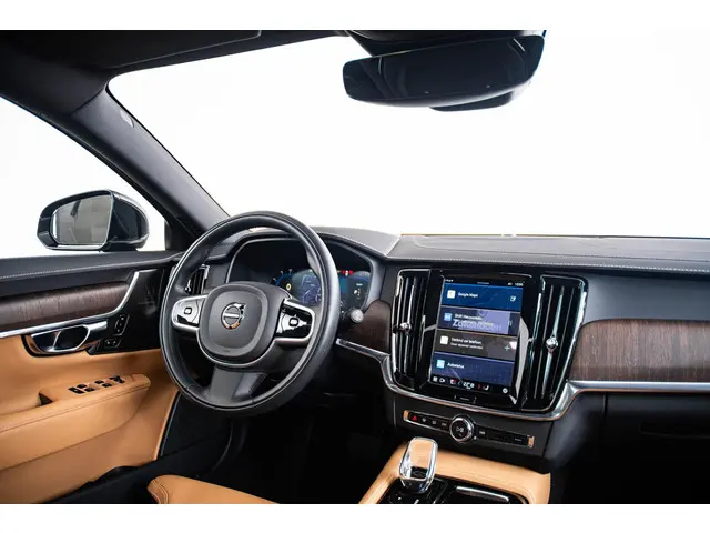 Volvo V90 2.0 T6 AWD Inscription 2022 Hybride Benzine 57
