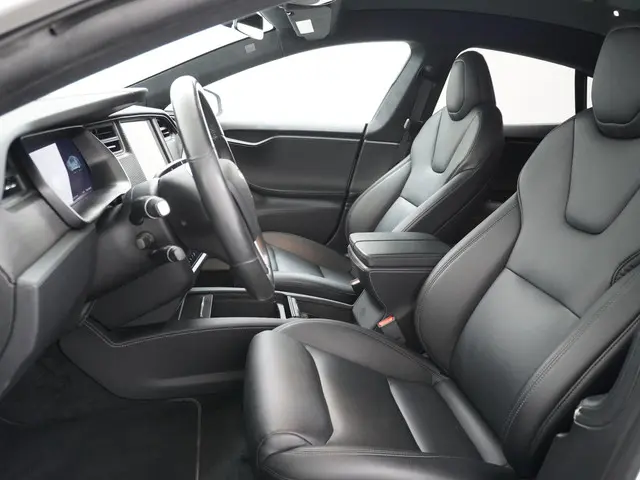 Tesla Model S Long Range RAVEN 2020 Elektrisch 18