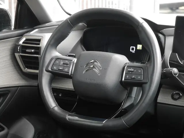 Citroën C5 X 1.6 180PK PureTech Shine 2022 Benzine 17