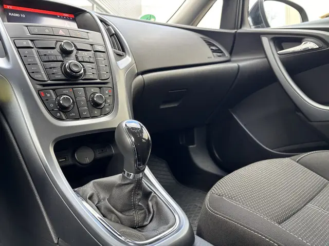Opel Astra Sports Tourer 1.4 Turbo Business + 2016 Benzine 13