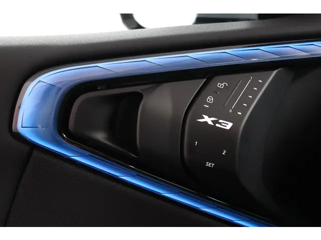 BMW X3 30e xDrive 2025 Hybride Benzine 23