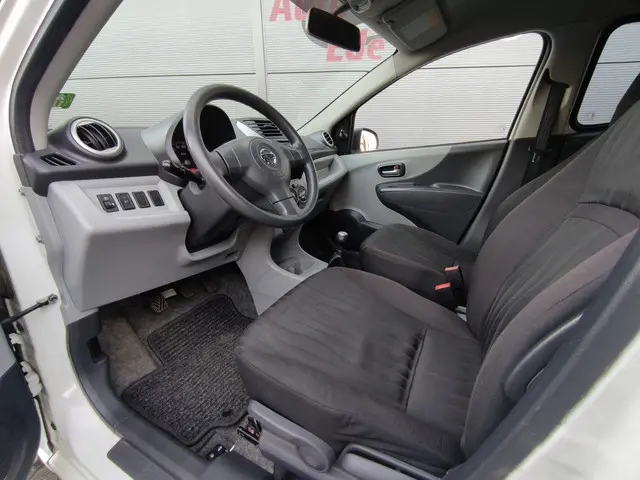 Nissan Pixo 1.0 Look 2013 Benzine 18