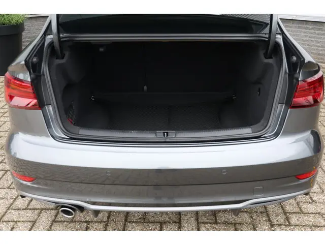 Audi A3 Limousine 30 TFSI 3x S-line 2020 Benzine 52