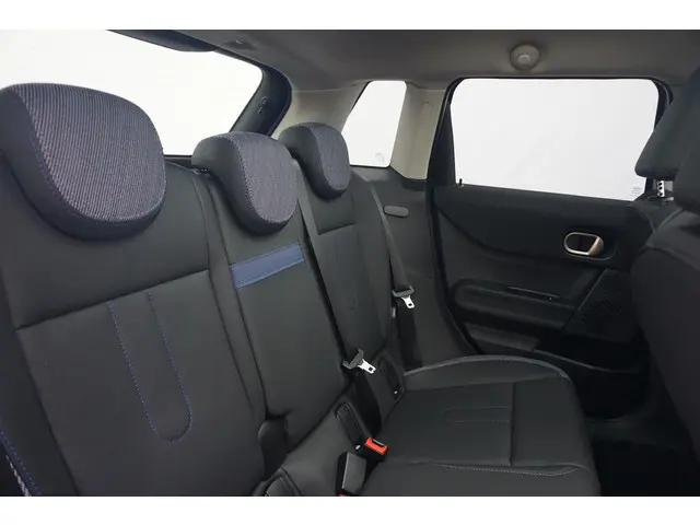MINI 5-Deurs Cooper C 2025 Benzine 8