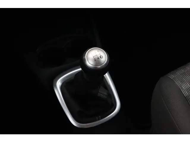 Toyota Yaris 1.0 VVT-i Aspiration, 2017 Benzine 8