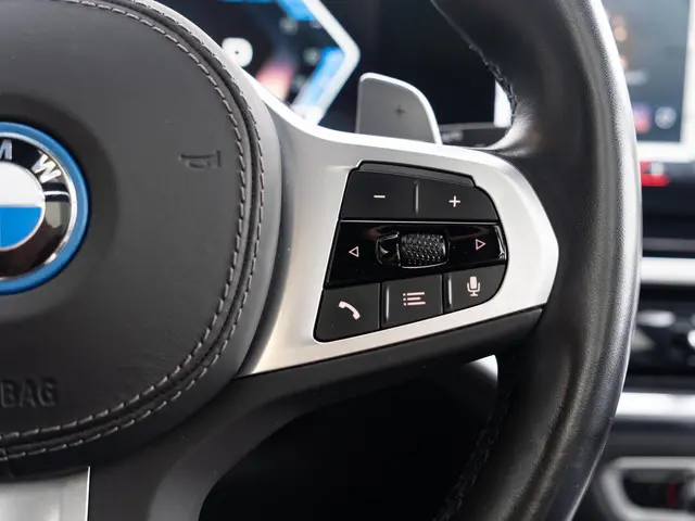 BMW X5 xDrive50e 2023 Hybride Benzine 31