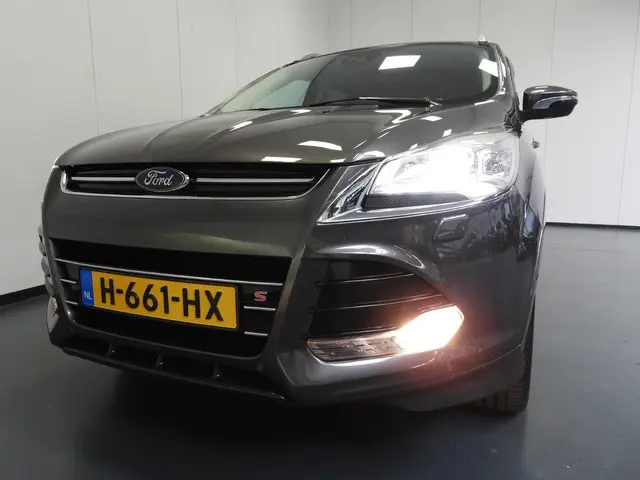 Ford Kuga 1.5 EcoBoost ST-Line Styling Pack 2015 Benzine 42
