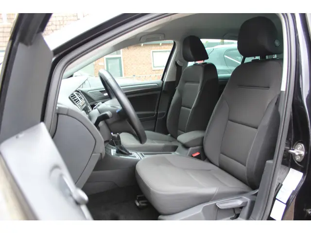 Volkswagen e-Golf E-DITION 2020 Elektrisch 11