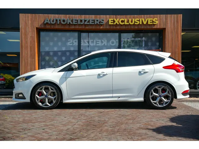 Ford Focus 2.0 ST-3 2016 Benzine 5