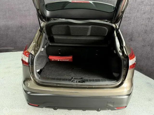 Nissan QASHQAI 1.2 Acenta 2015 Benzine 8