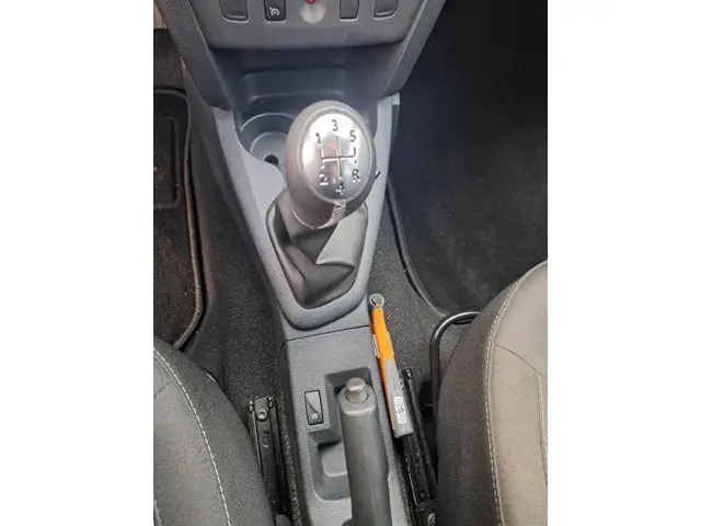 Dacia Sandero 0.9 TCe Laureate 2017 Benzine 13