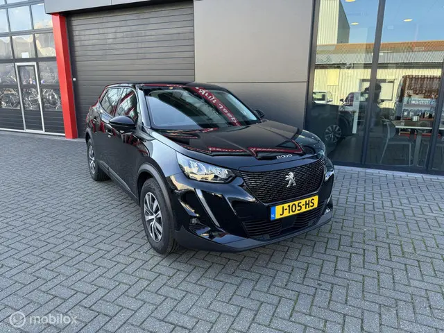 Peugeot 2008 1.2 PureTech Blue Lease Allure 2020 Benzine 3