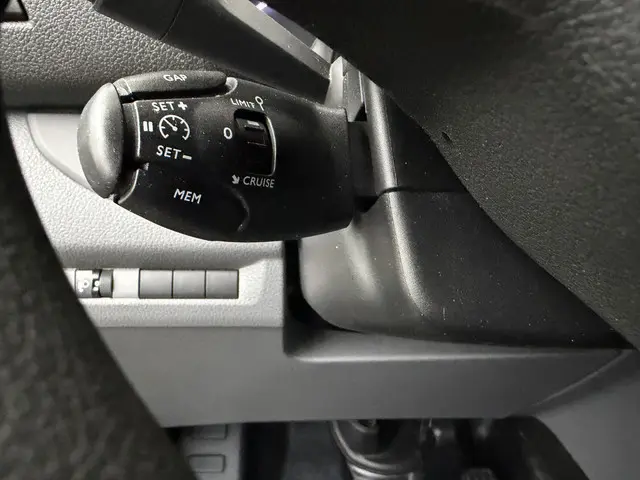 Peugeot Expert 2.0 BlueHDI 180 AUTOMAAT 2020 Diesel 41