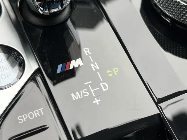 BMW 8 Serie M850i xDrive High Executive 2020 Benzine 37