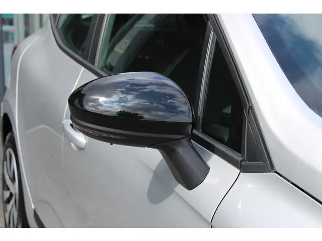 Renault Clio TCe 90 Equilibre 2023 Benzine 12