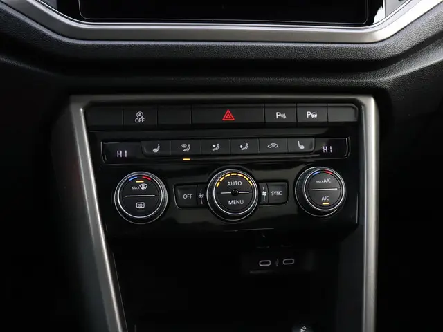 Volkswagen T-Roc 1.5 TSI Sport Business R 2021 Benzine 22