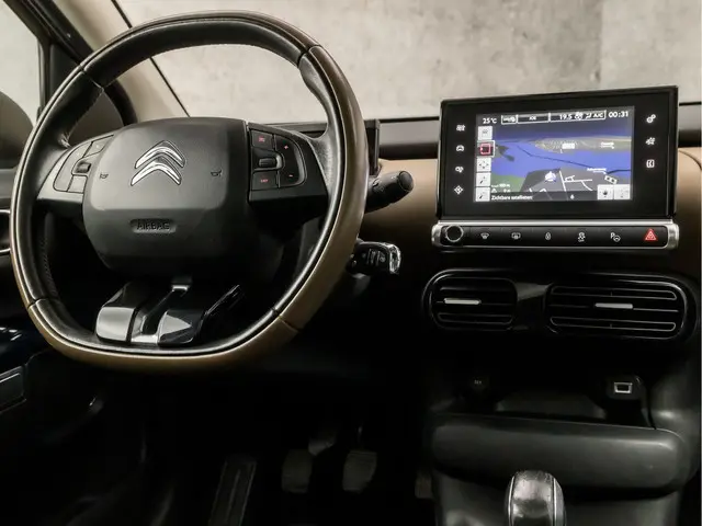 Citroën C4 Cactus 1.2 PureTech Black Pack 2016 Benzine 7