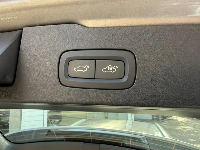 Volvo V60 2.0 B4 Business Pro 2021 Benzine 30