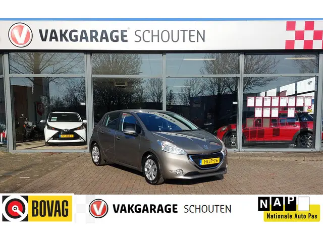 Peugeot 208 1.2 VTi Envy 2013 Benzine