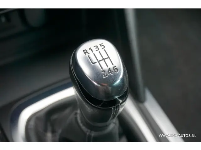 Renault Mégane Estate 1.2 TCe Bose 2017 Benzine 17
