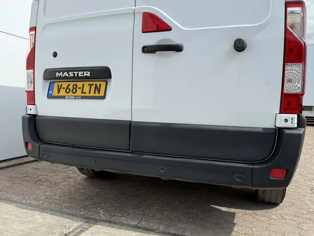 Renault Master T33 2.3 DCI 135PK 2023 Diesel 15