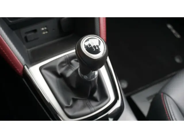 Mazda CX-3 2.0 119Pk SkyActiv-G 120 GT-M 2016 Benzine 31