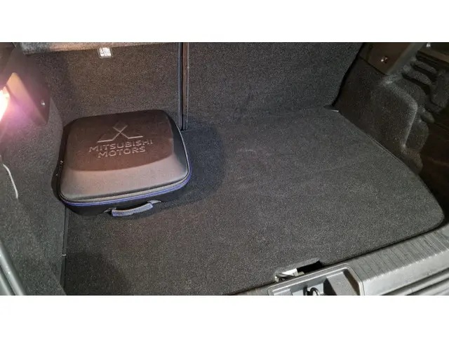 Mitsubishi ASX 1.6 PHEV AT Instyle 2023 Hybride Benzine 8